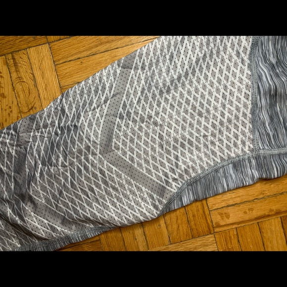 Nike Pro Heather Grey 3/4 Length Tights for Running Or Sports Compression Pants - Picture 7 of 7